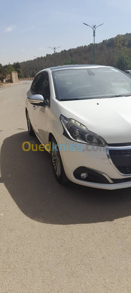 Peugeot 208 2018 Access Facelift