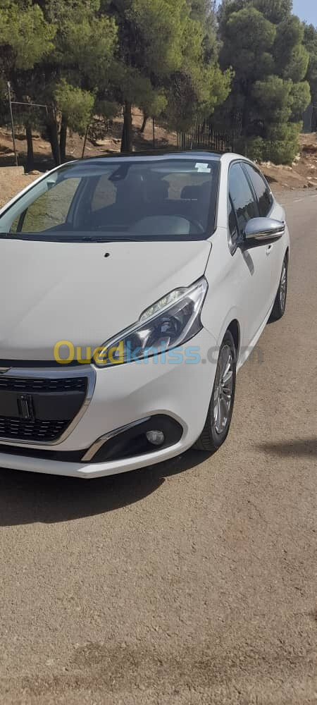 Peugeot 208 2018 Access Facelift