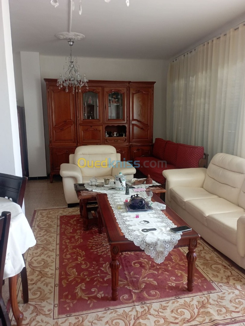 Location Appartement F4 Annaba Annaba