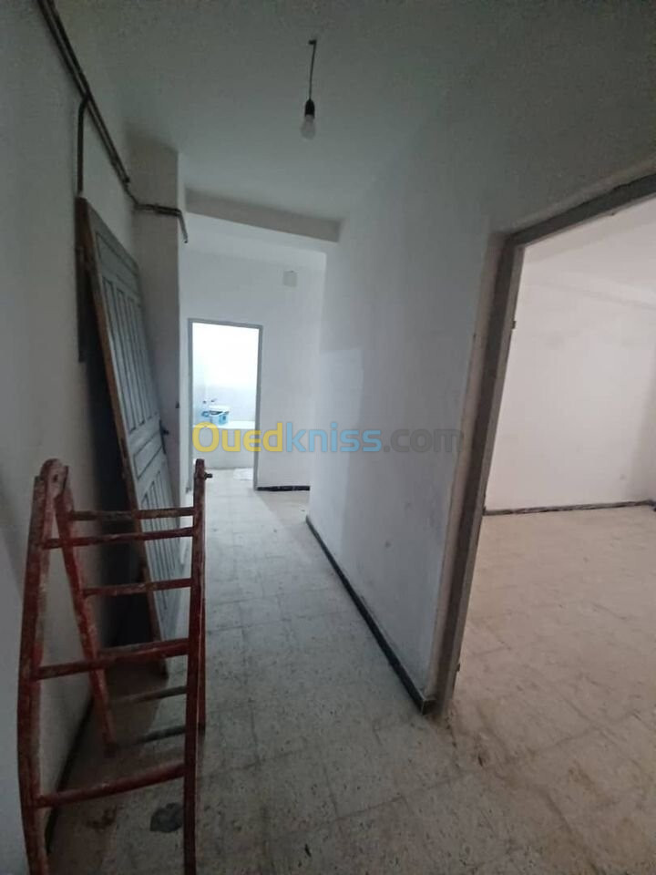 Vente Appartement F3 Annaba Sidi amar