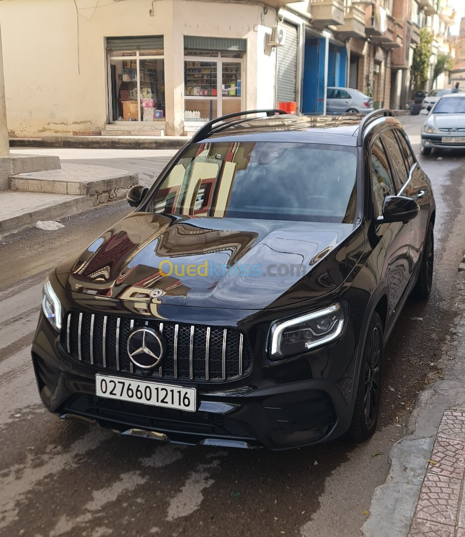 Mercedes GLB 2021 AMG BLACK 7 PLACE