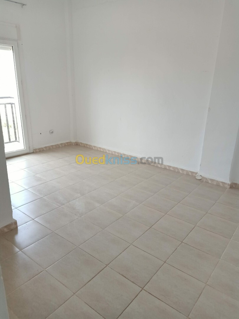 Location Appartement F3 Mostaganem Sayada