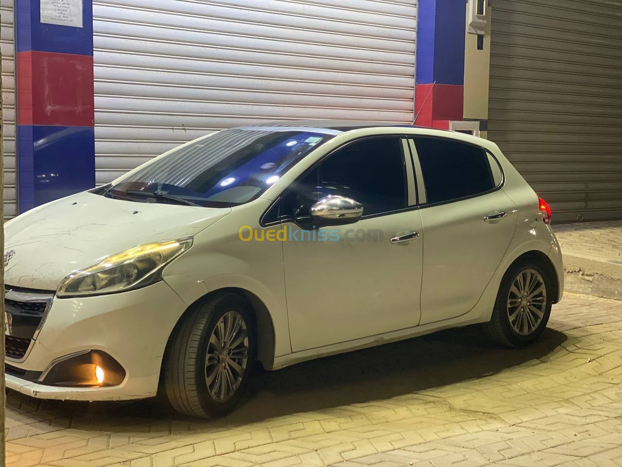 Peugeot 208 2015 Access Facelift