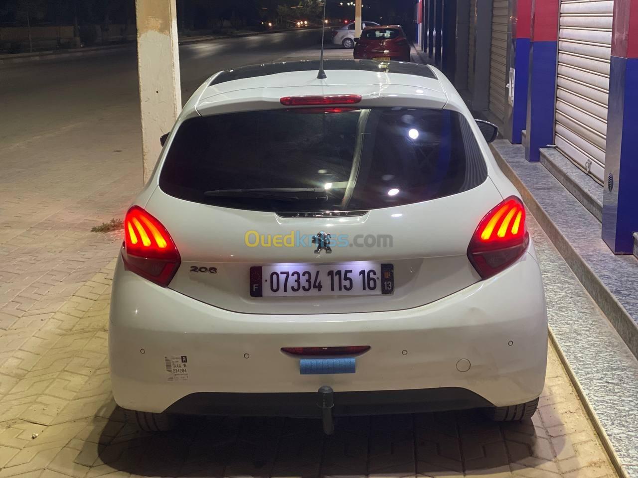 Peugeot 208 2015 Access Facelift