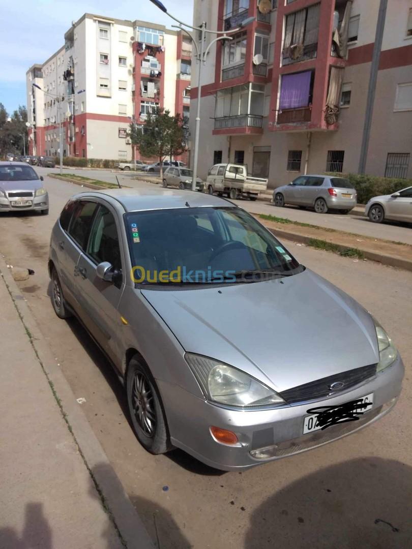 Ford Focus 4 portes 2001 Focus 4 portes