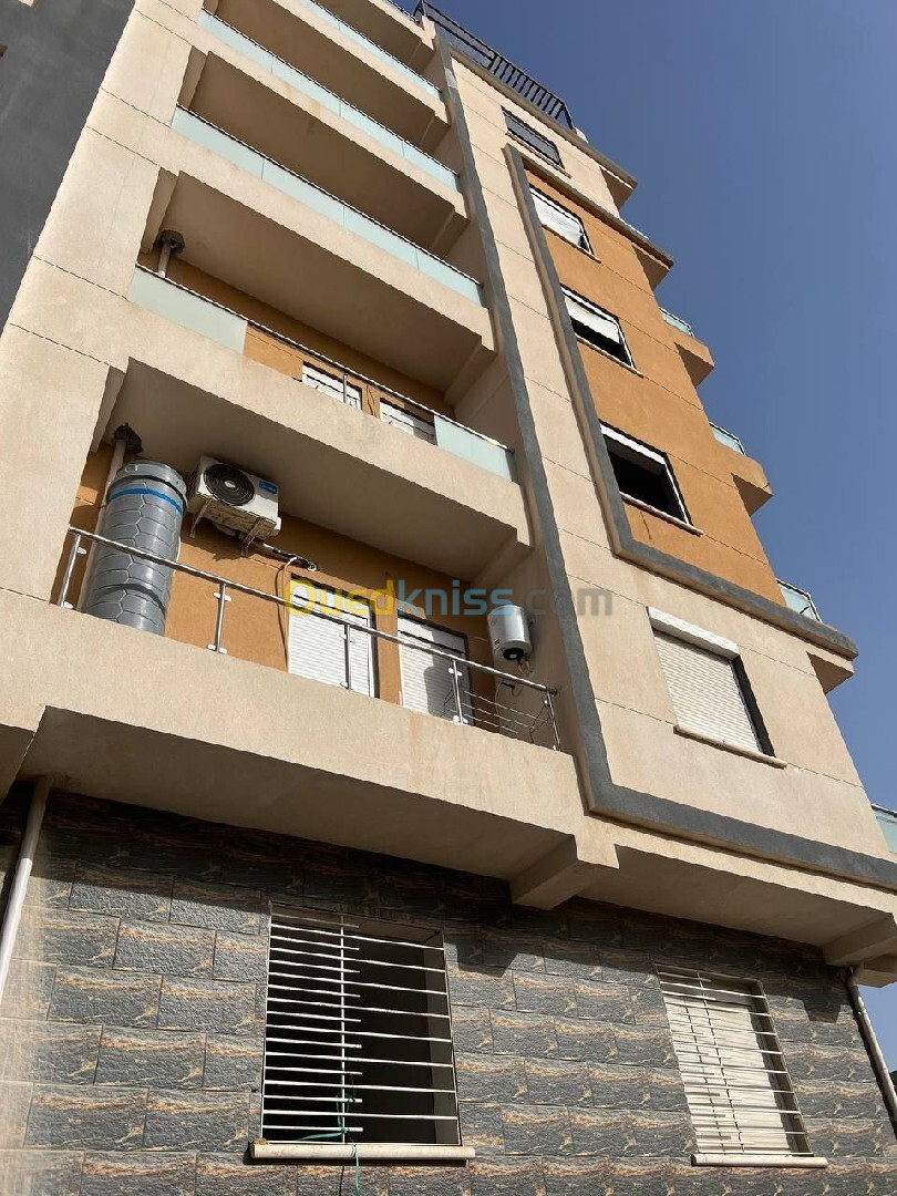 Vente Appartement F4 Alger Bordj el bahri