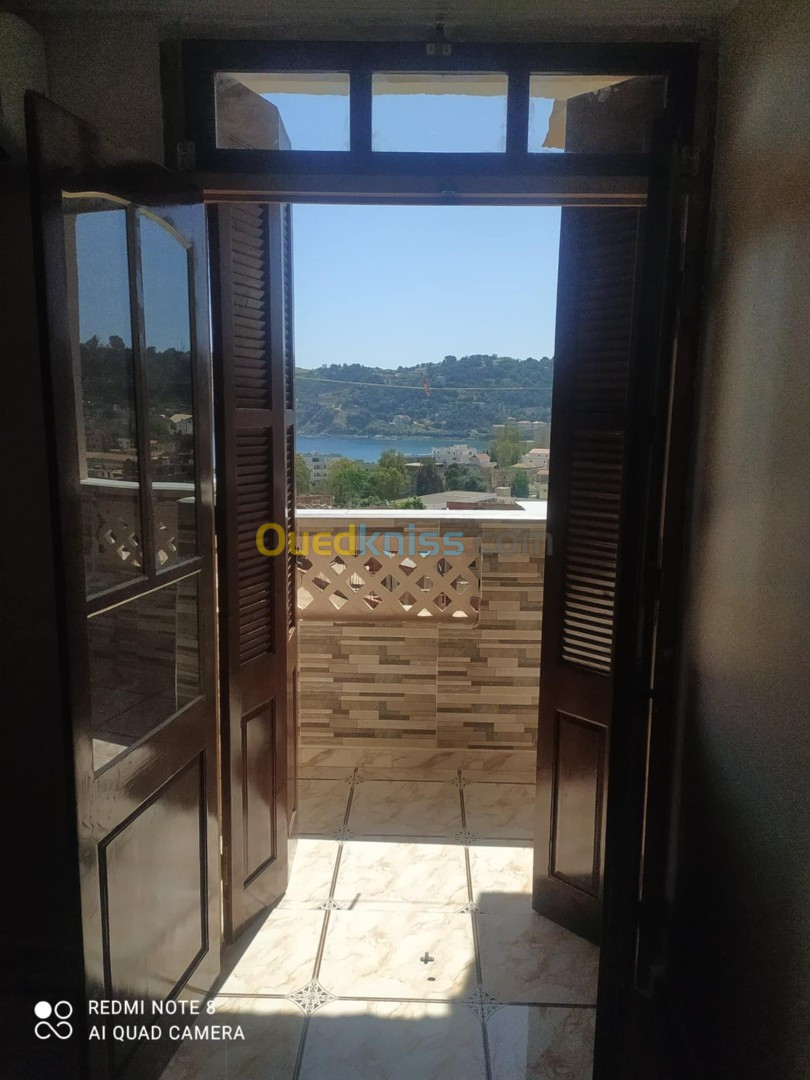 Location vacances Appartement F3 Skikda Collo