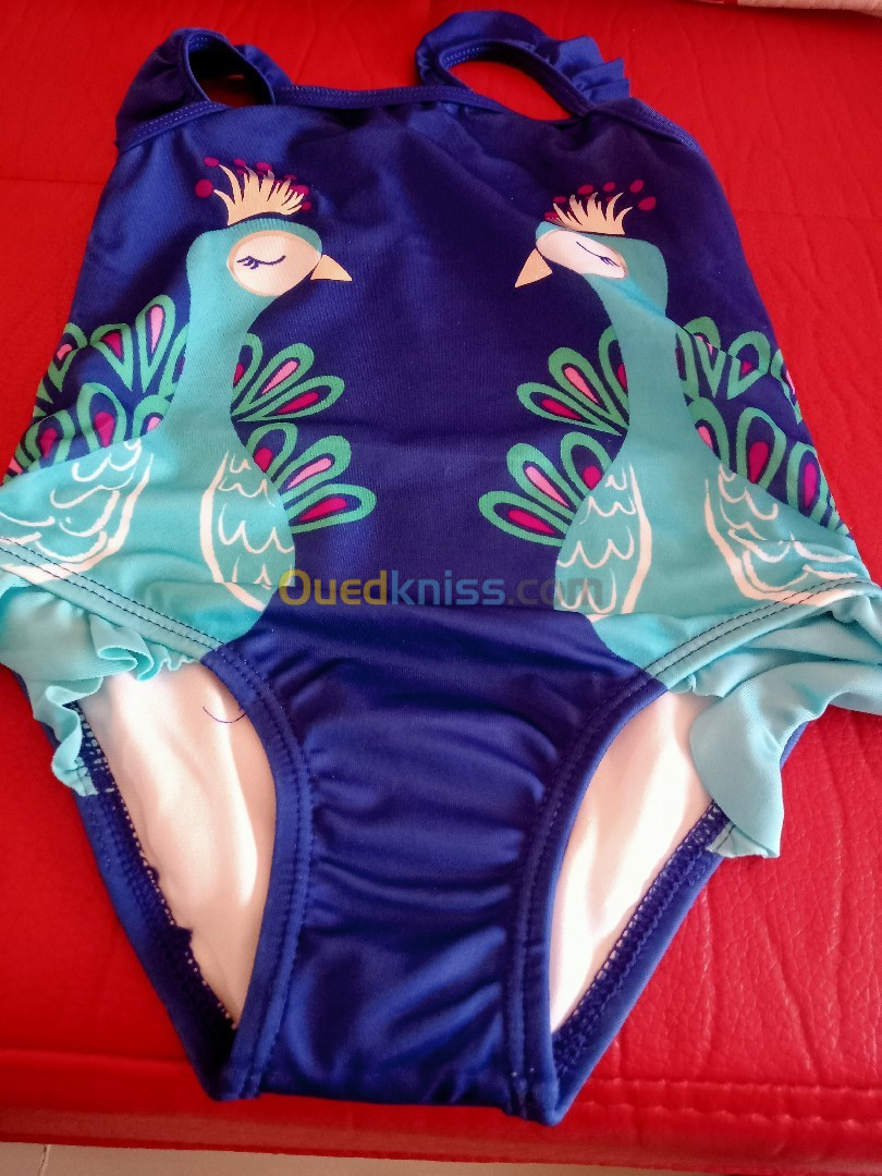 Maillot de bain pour fillettes 