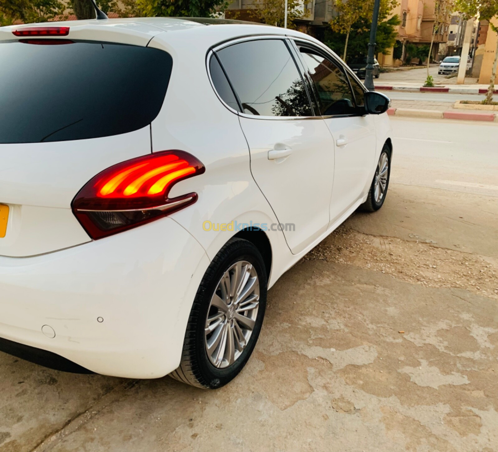 Peugeot 208 2018 Allure Facelift