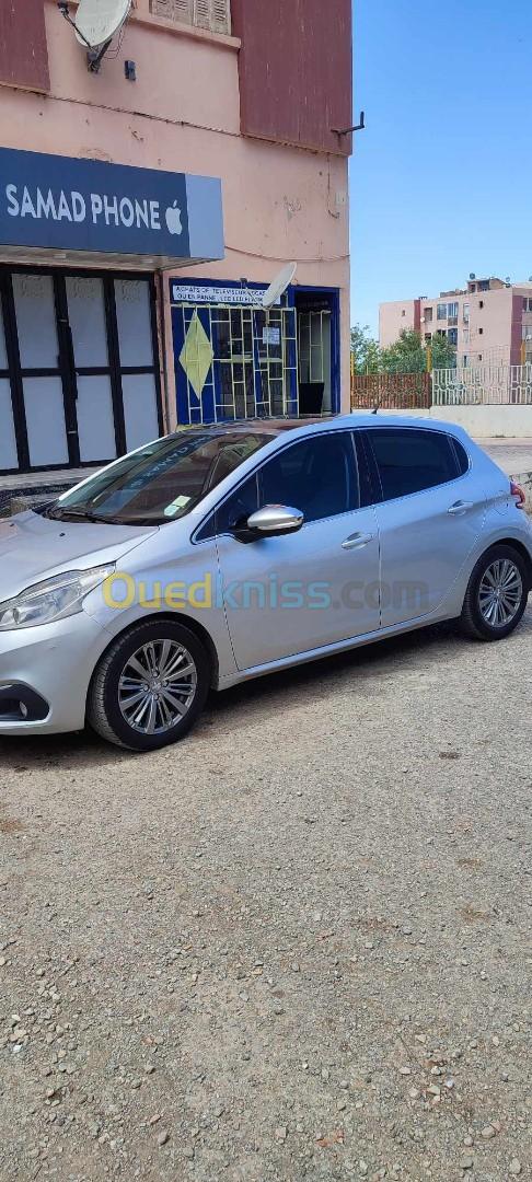 Peugeot 208 2015 Allure Facelift