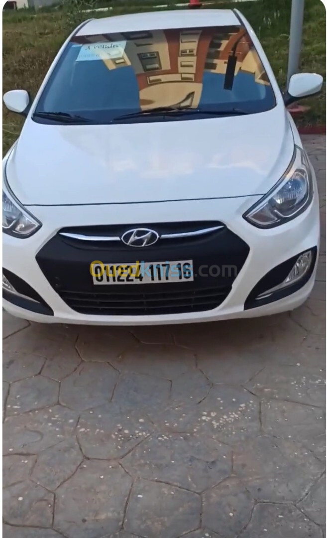 Hyundai Accent RB  4 portes 2017 Accent RB  4 portes