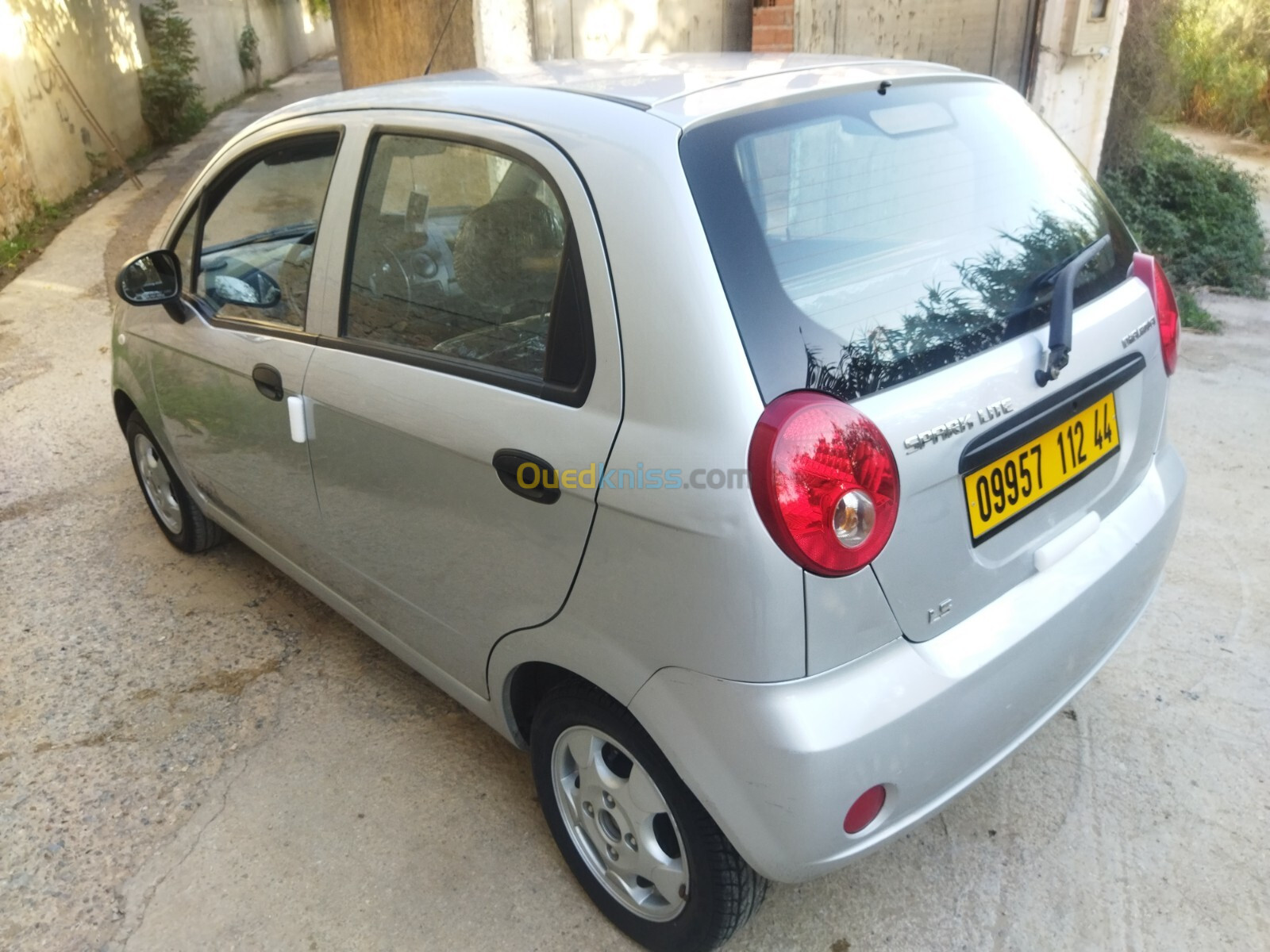 Chevrolet Spark 2012 Legend