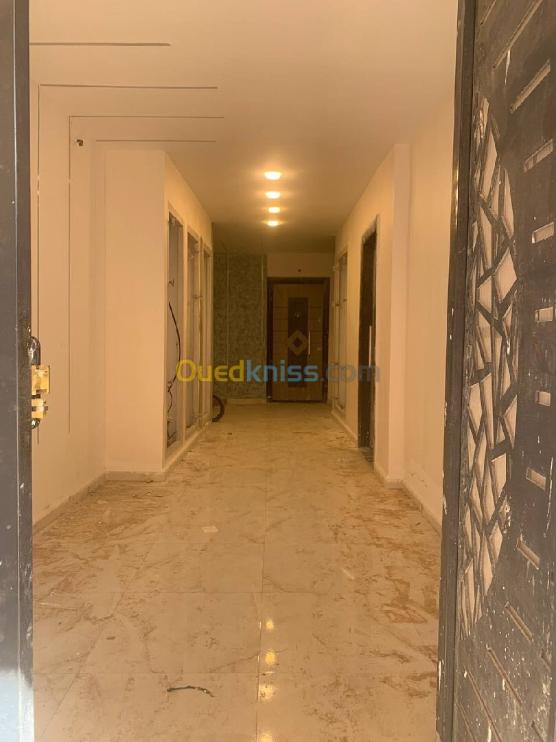 Vente Appartement F5 Alger Bordj el kiffan