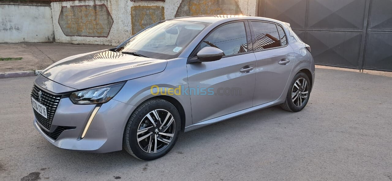 Peugeot 208 2022 allure