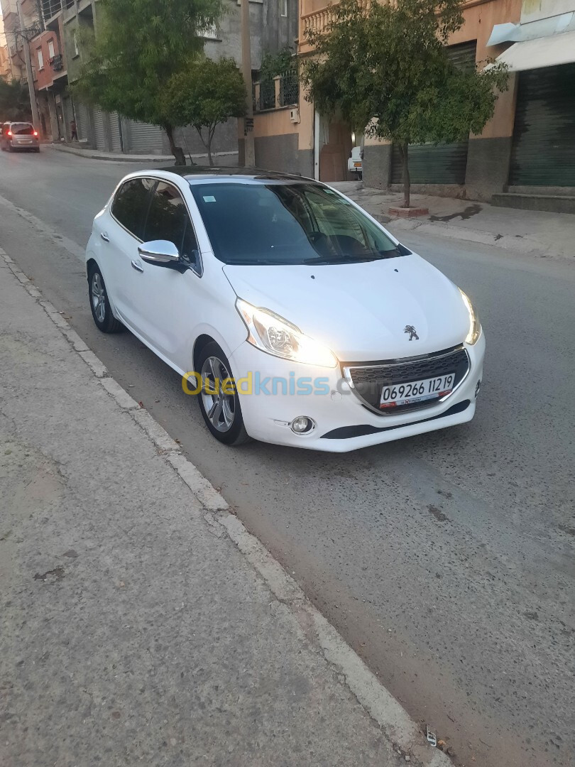 Peugeot 208 2012 Allure