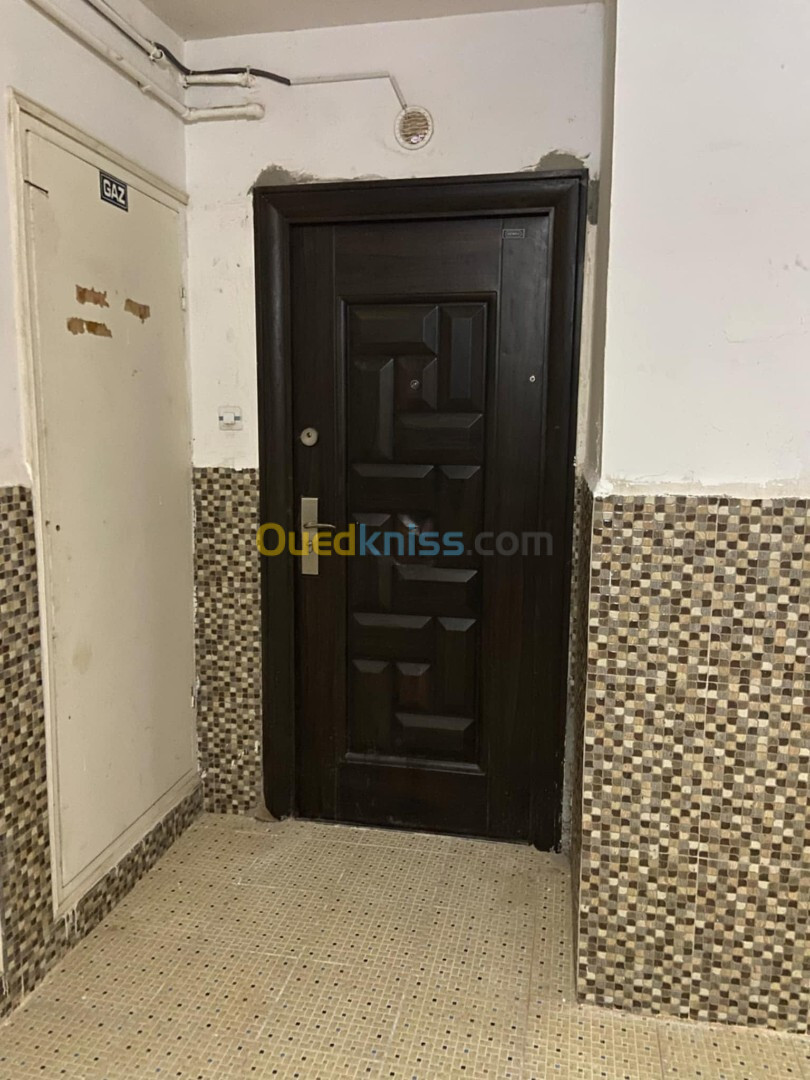 Location Appartement F3 Alger Ain benian