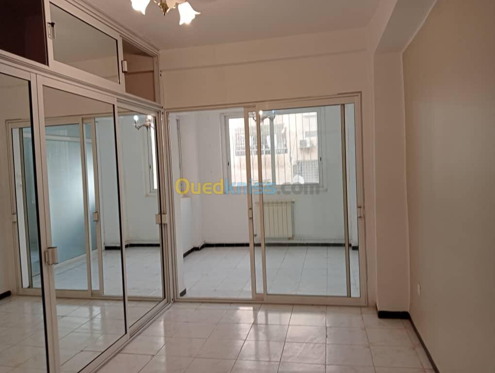 Location Appartement F4 Alger Said hamdine