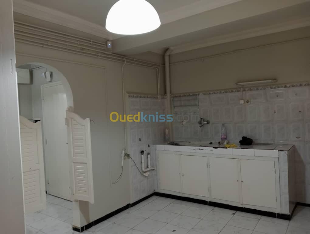 Location Appartement F4 Alger Said hamdine