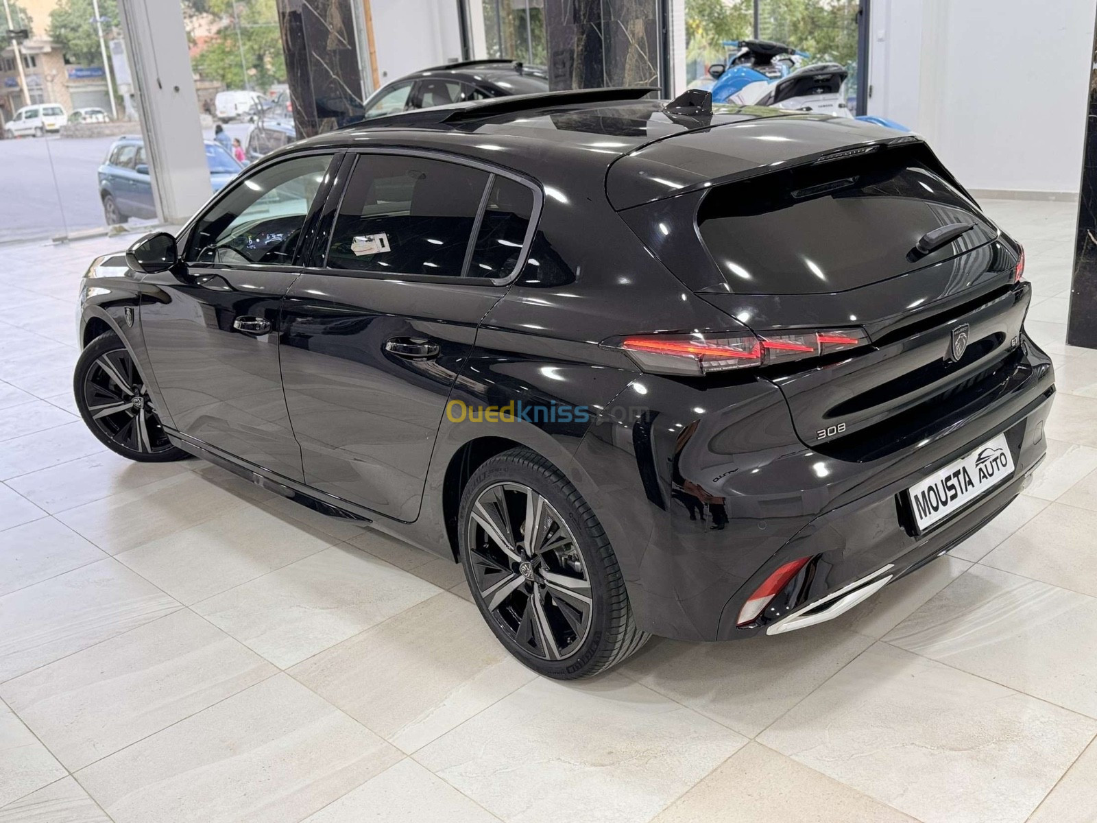 Peugeot 308 2023 GT+ black édition