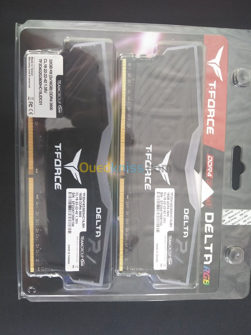 T-FORCE DDR4 Delta2 RGB 32Go 