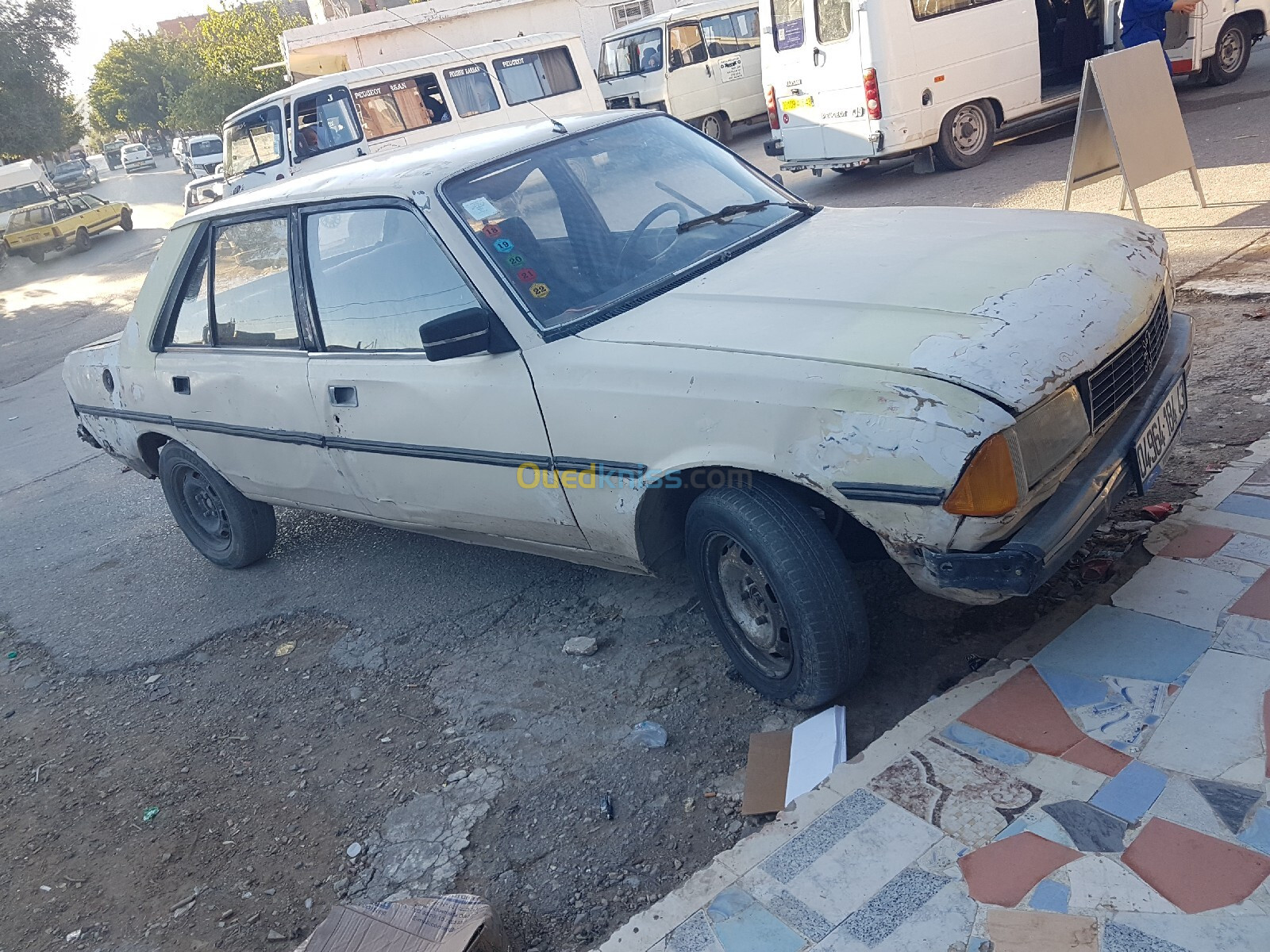 Peugeot 305 1985 305