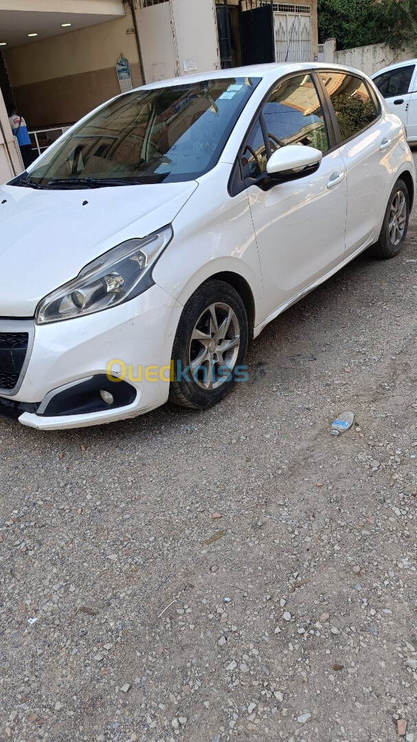 Peugeot 208 2016 Active