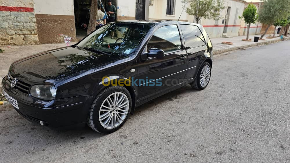 Volkswagen Golf 4 2002 R32