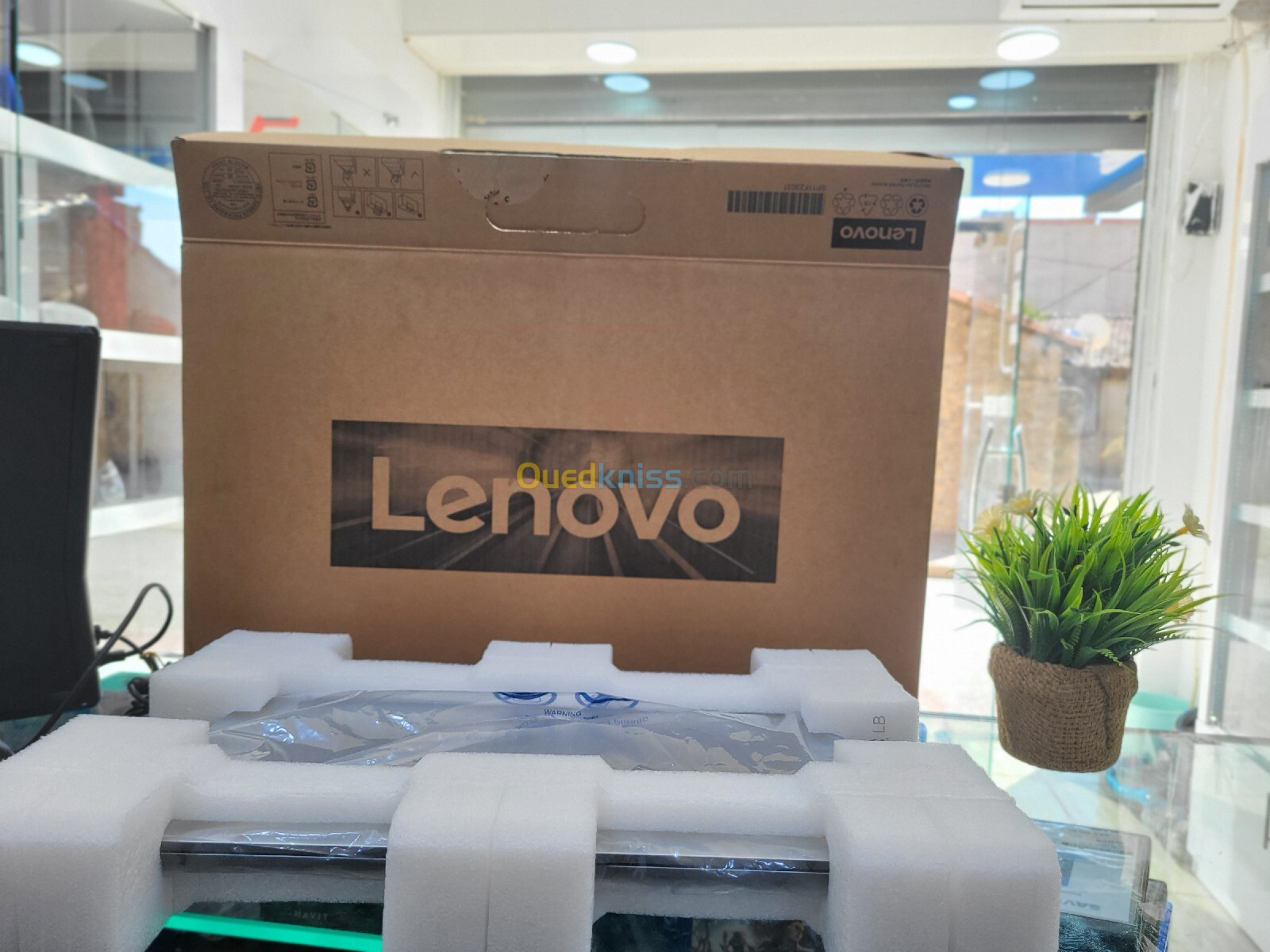 LENOVO IDEAPAD 1i I7 1255U   