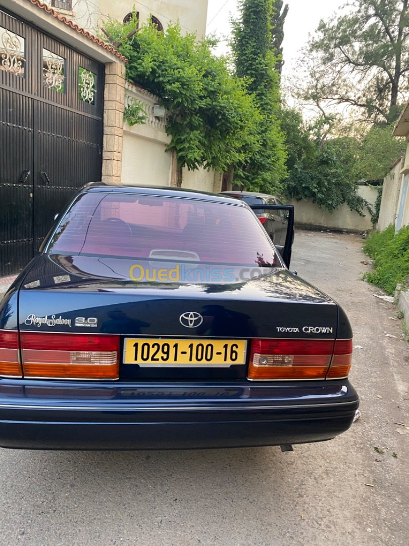 Toyota crown 2000 