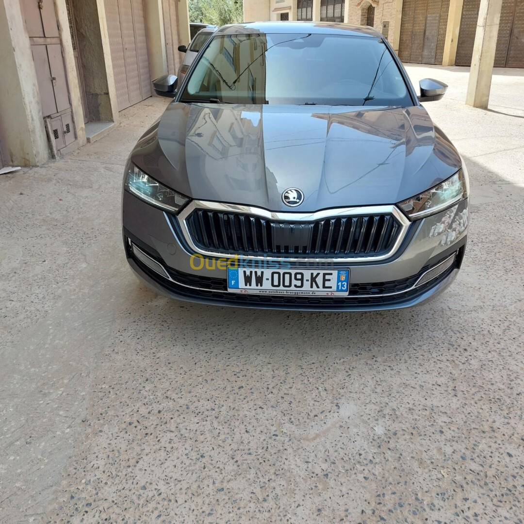 Skoda Octavia 2023 Style +