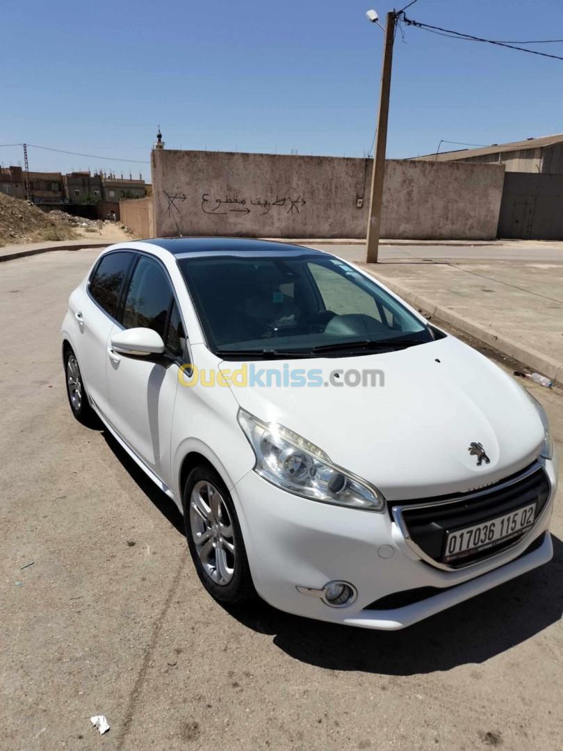 Peugeot 208 2015 Allure