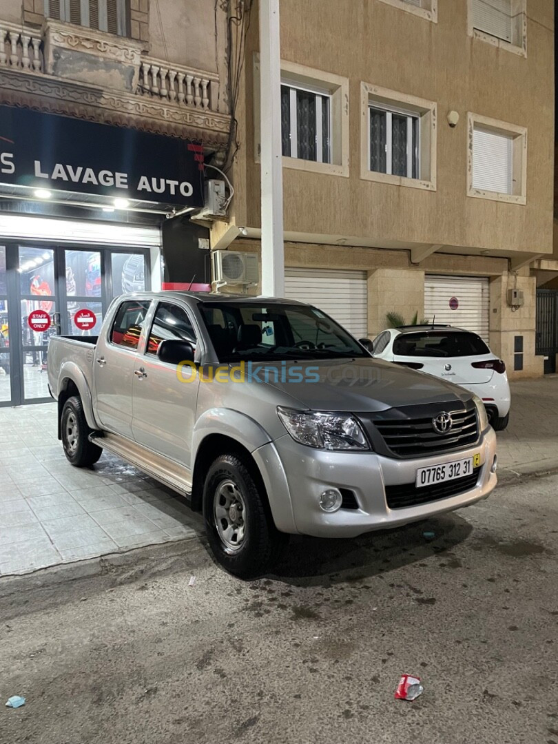 Toyota Hilux 2012 Première main