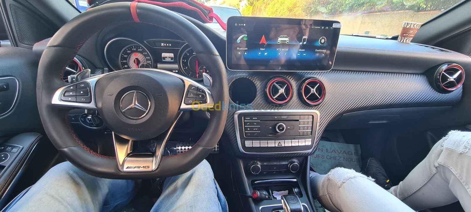 Tablette Android Mercedes Benz 