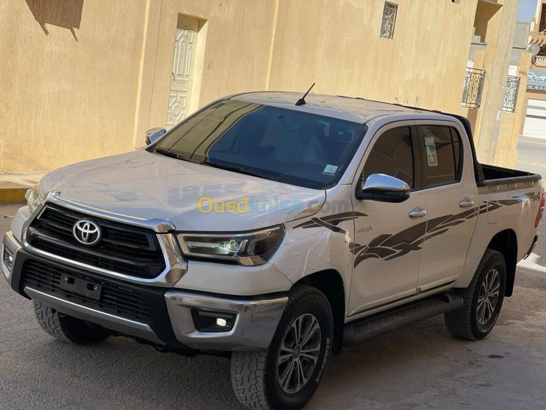 Toyota Hilux 2022 LEGEND DC 4x4