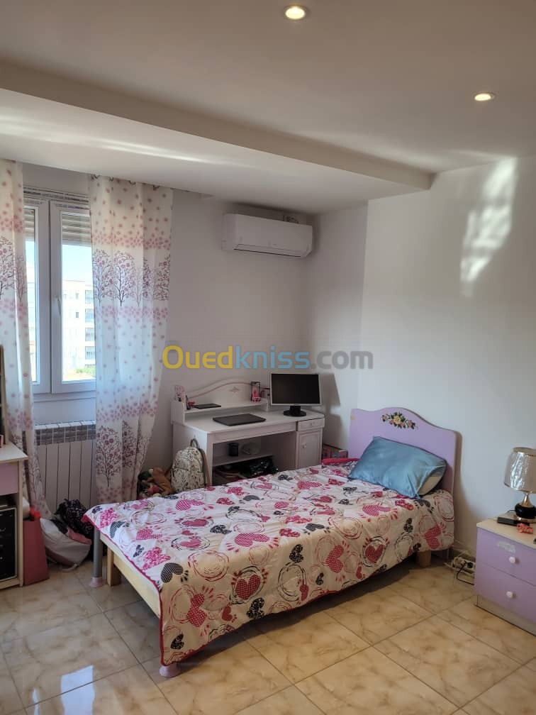 Location Appartement F4 Alger Cheraga