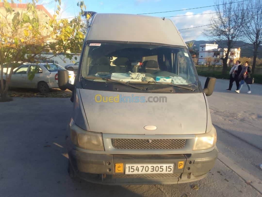 Ford transit Fourgon 2005