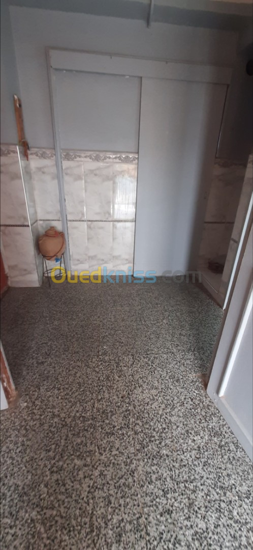 Location Appartement F3 Saïda Saida