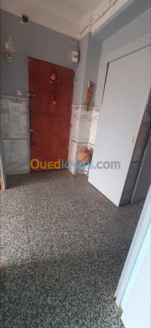 Location Appartement F3 Saïda Saida