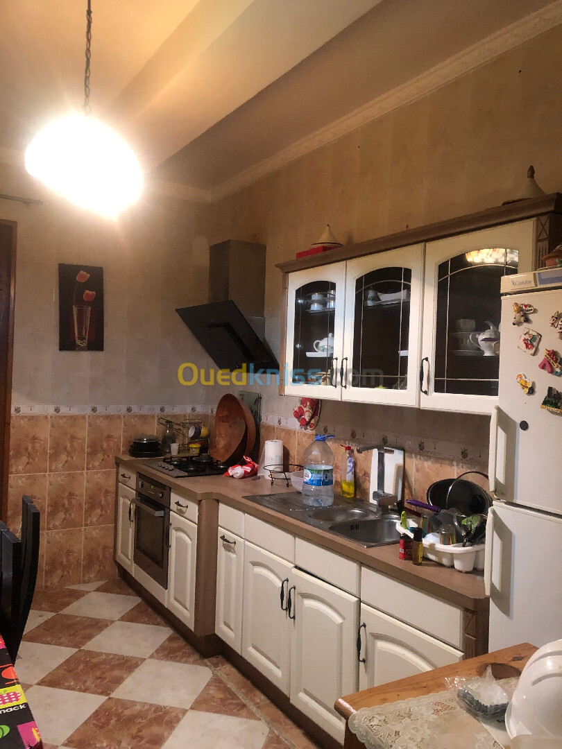 Location Appartement F3 Alger Bouzareah