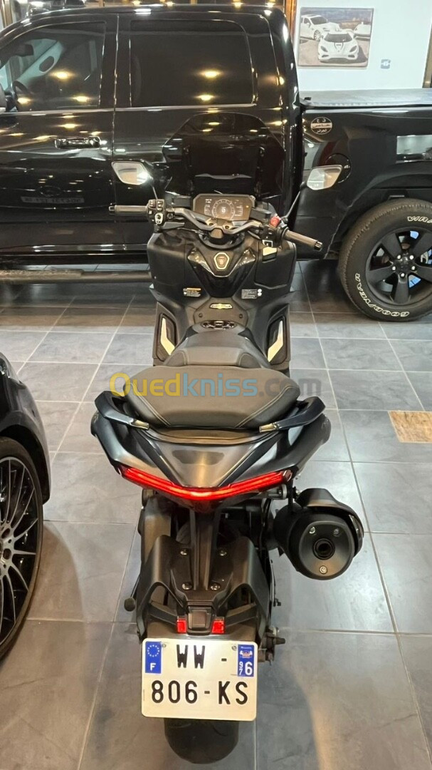 Yamaha Tmax 562 2023