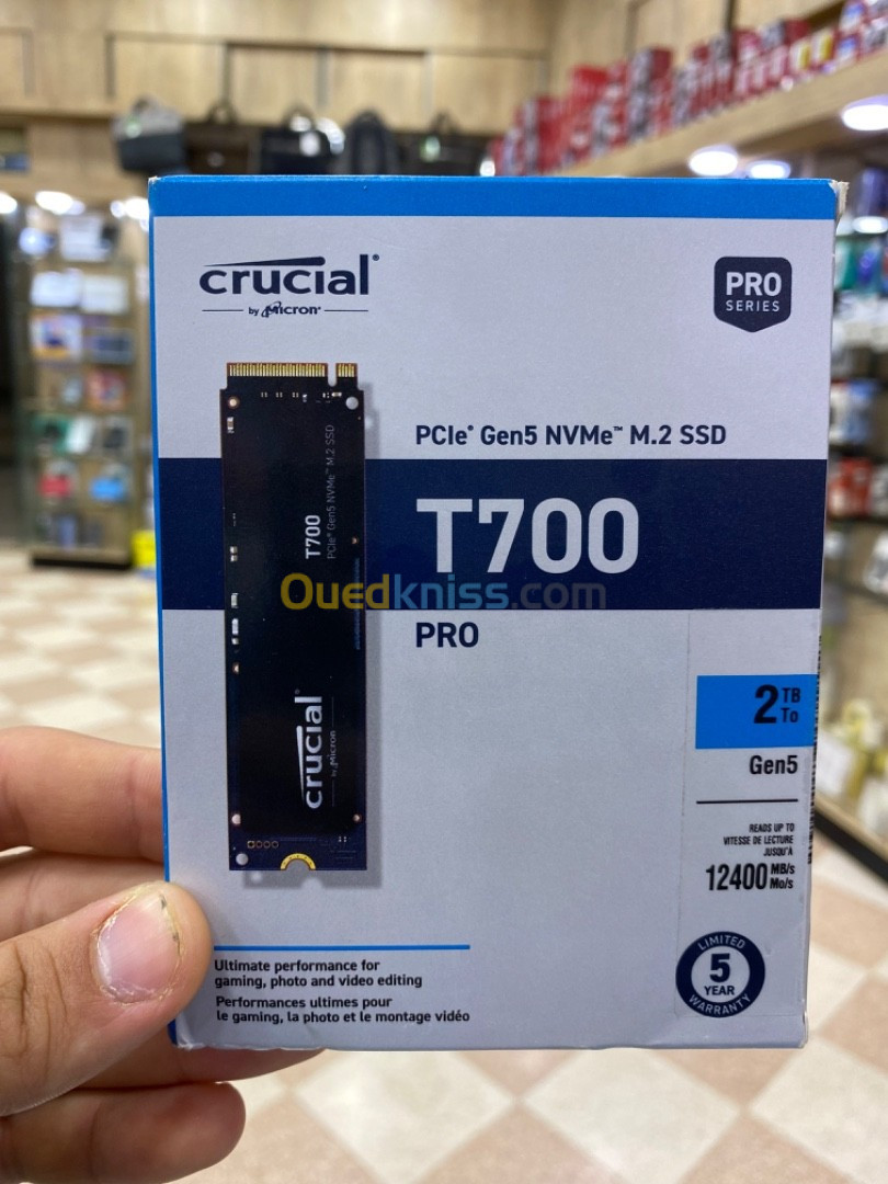 Crucial T700 4TB PCIe Gen5 NVMe M.2 SSD