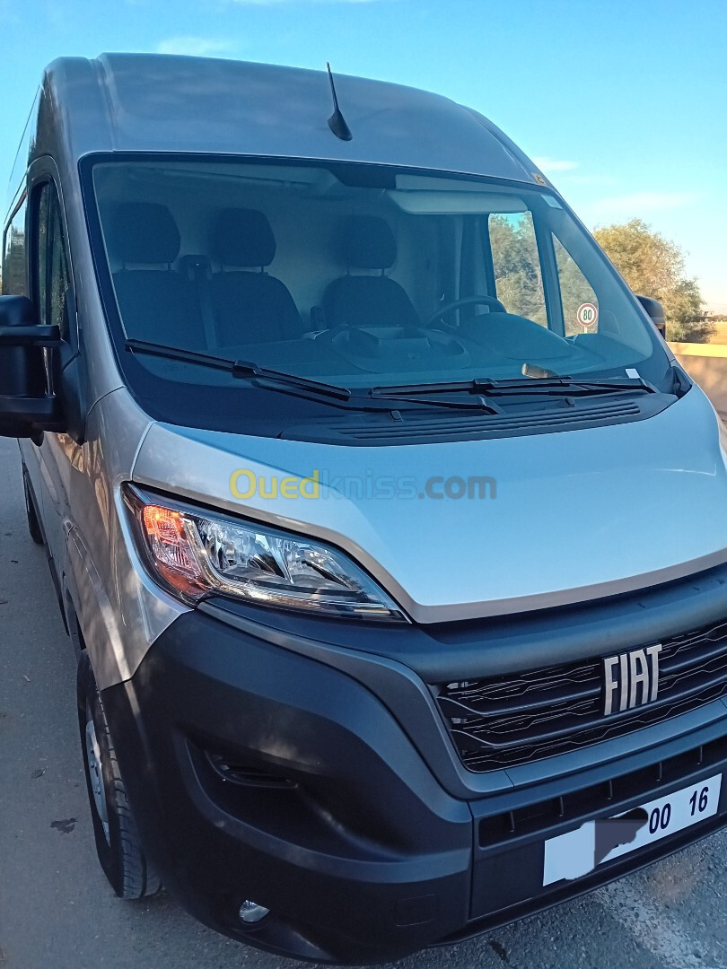 Fiat Ducato 2 panneau 2024