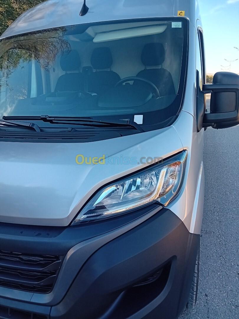 Fiat Ducato 2 panneau 2024