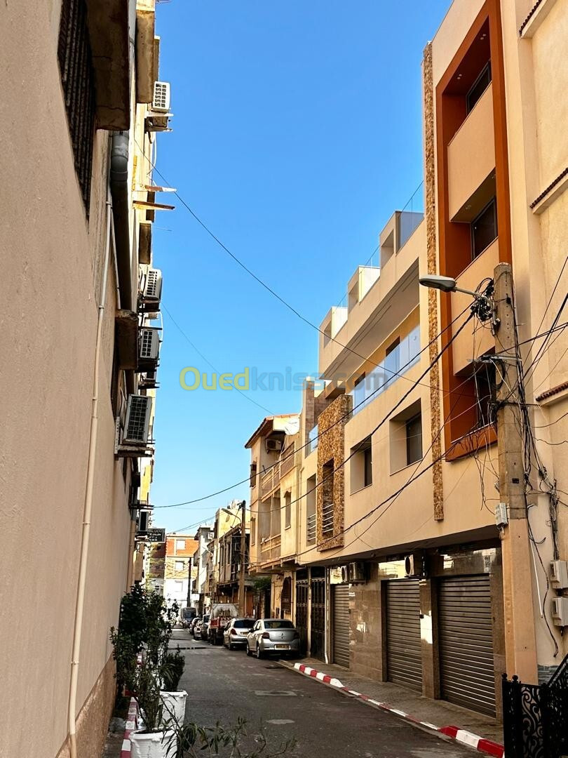 Location Niveau De Villa F7 Alger Bordj el kiffan