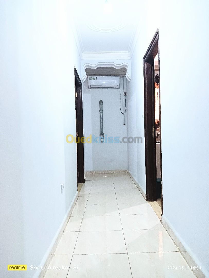 Location Appartement F4 Alger Bordj el bahri