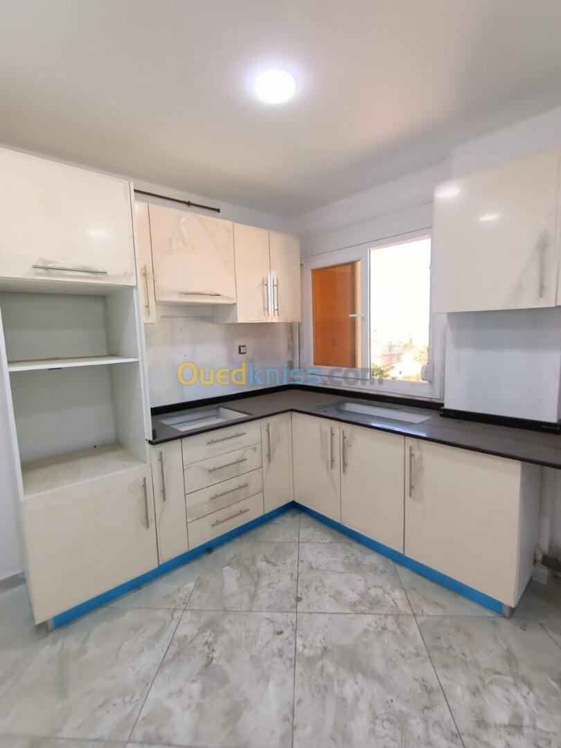 Vente Appartement F4 Alger Bordj el bahri