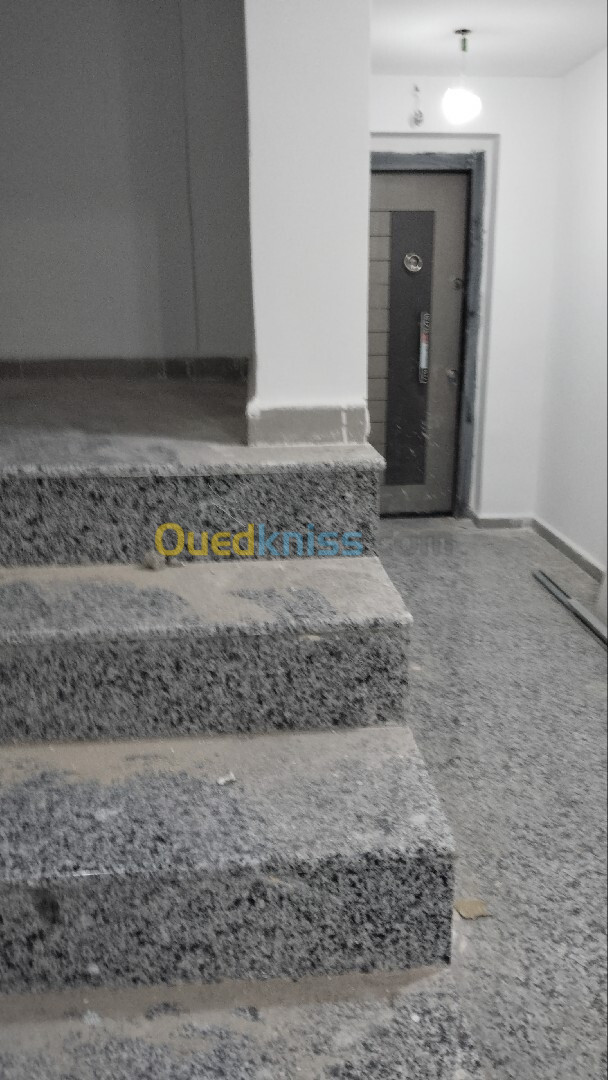 Vente Appartement F2 Alger Bordj el kiffan