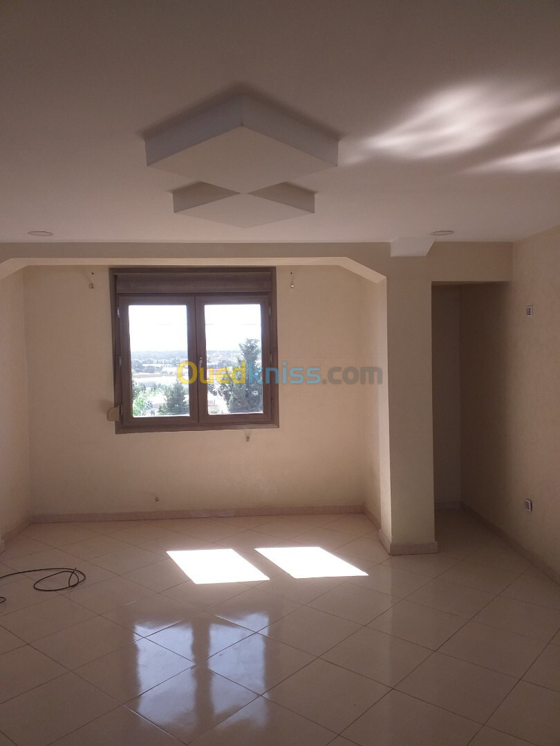 Location Appartement F3 Alger Hraoua