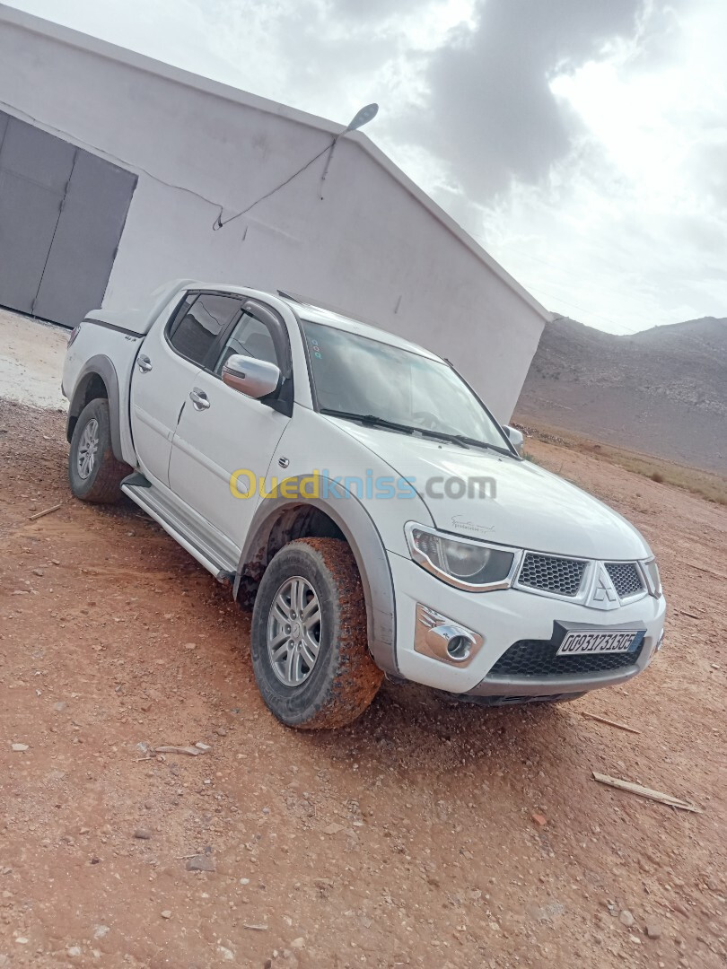 Mitsubishi L200 2013 Doube cabine Evolution