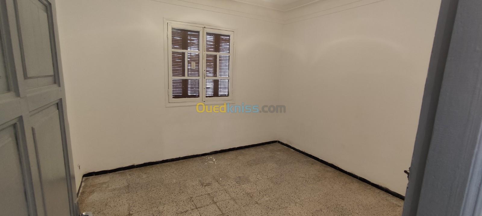 Location Appartement F4 Alger Cheraga